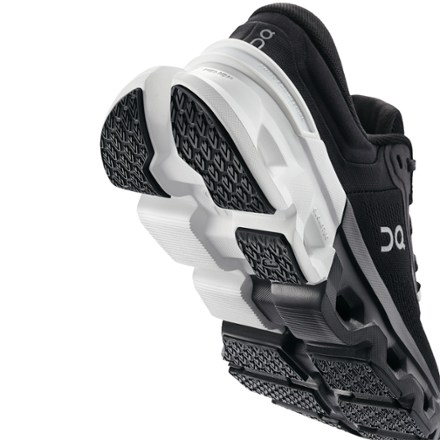 On Cloudflyer 5 Road-Running Shoes - Men's 7