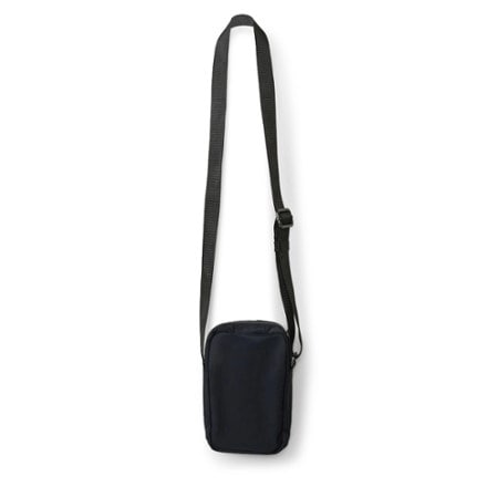 Vuori All Around Crossbody Bag 1