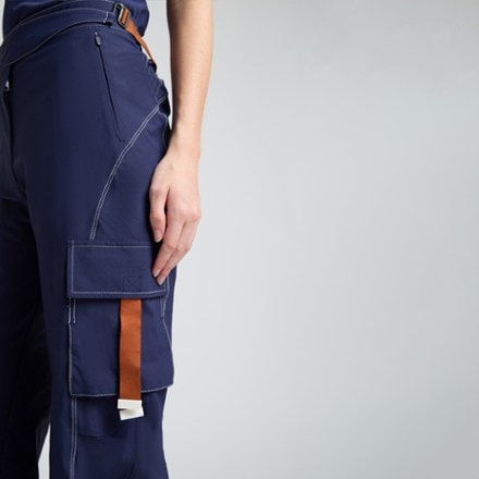 SENIQ Trailmix Cargo Pants - Women's 5