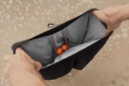 Location Image of color Cactus Beach/Peach Jelly