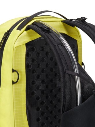 Arc'teryx Aerios 18 Pack 9