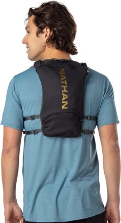 Nathan QuickStart 2.0 4 L Hydration Pack 2