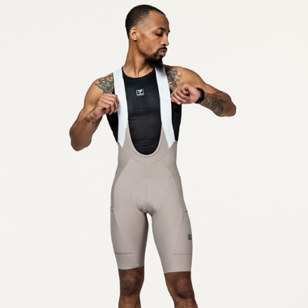 Varlo Roam Cargo Bib Shorts V2 - Men's 5