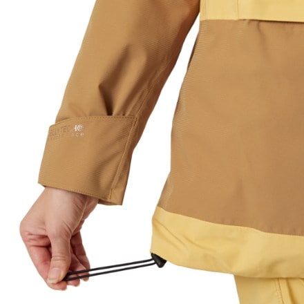 Helly Hansen Powchaser Asymmetric Insulated Ski Jacket - Women's 9