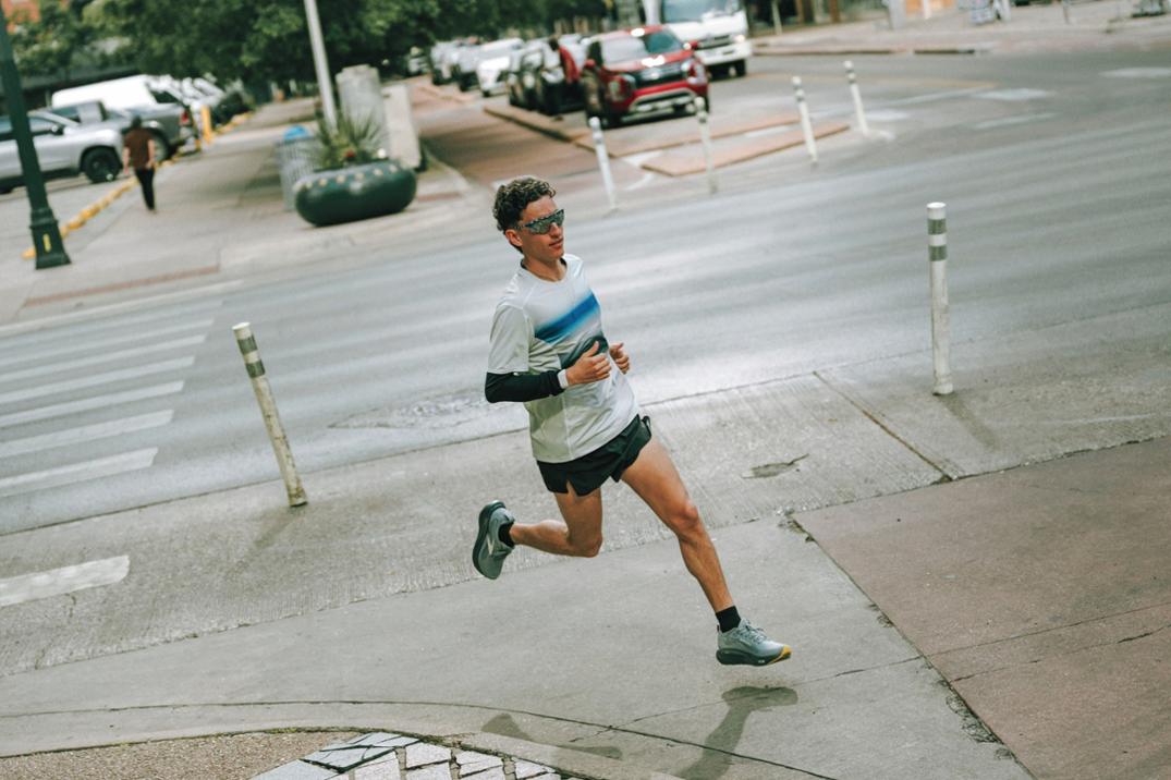 Location Image for Adrenaline GTS 25 Road-Running Shoes - Men's