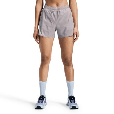 On Essential 4" Shorts - Women's 1