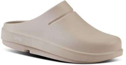 OOFOS OOCloog Clogs 2