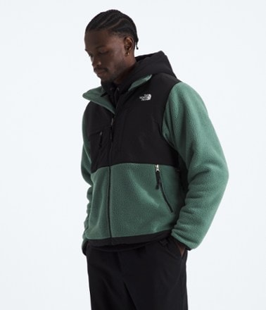 The North Face Retro Denali Jacket - Men's 4