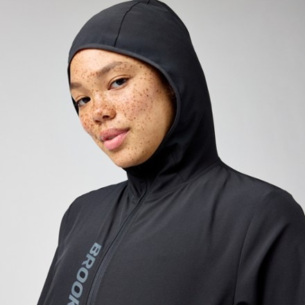 Brooks Canopy Jacket - Women's 5