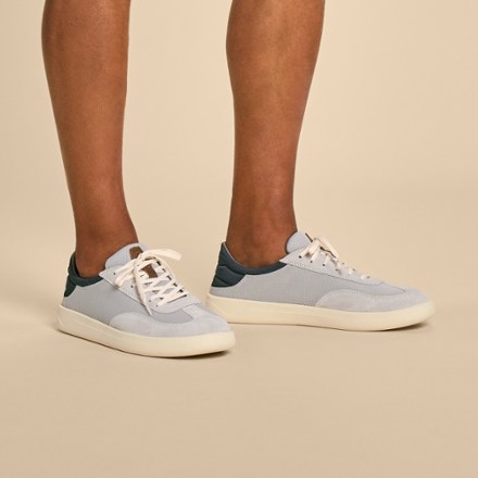 OluKai Punini Shoes - Men's 5