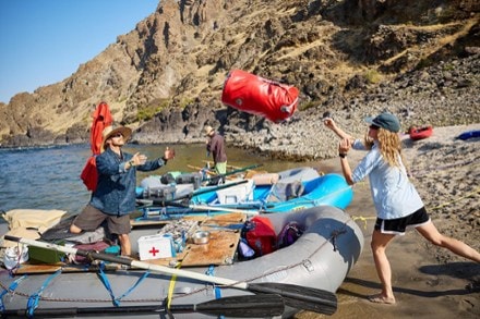 Location Image of color Navy Kayak