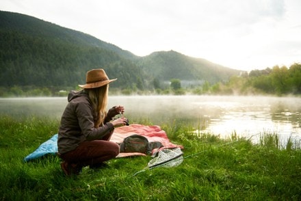 Location Image for Original Puffy Recycled Blanket