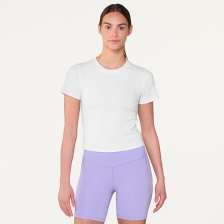 Vuori Pose Fitted T-Shirt - Women's 1