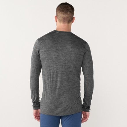 Smartwool Classic All-Season Merino Long-Sleeve Base Layer Top - Men's 2