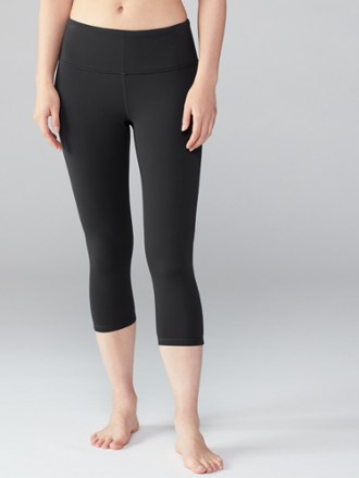 high rise capri leggings