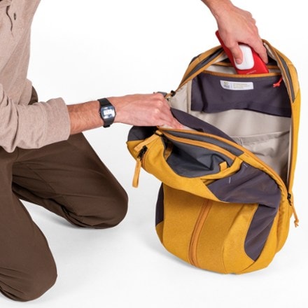 NEMO Vantage 30 L Endless Promise Everyday Adventure Daypack 6