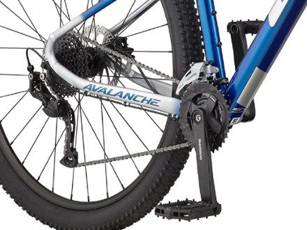 Gt avalanche sport hardtail best sale bike 2021