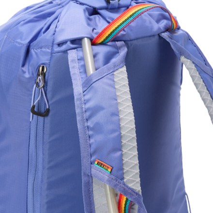 REI Co-op Flash 18 Pride Edition Pack Hydration port & tube routing