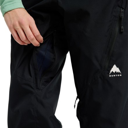 Burton Reserve 2L Bib Pants - Women's 6
