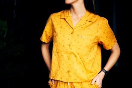 Location Image of color Tossed Motif Goldenrod