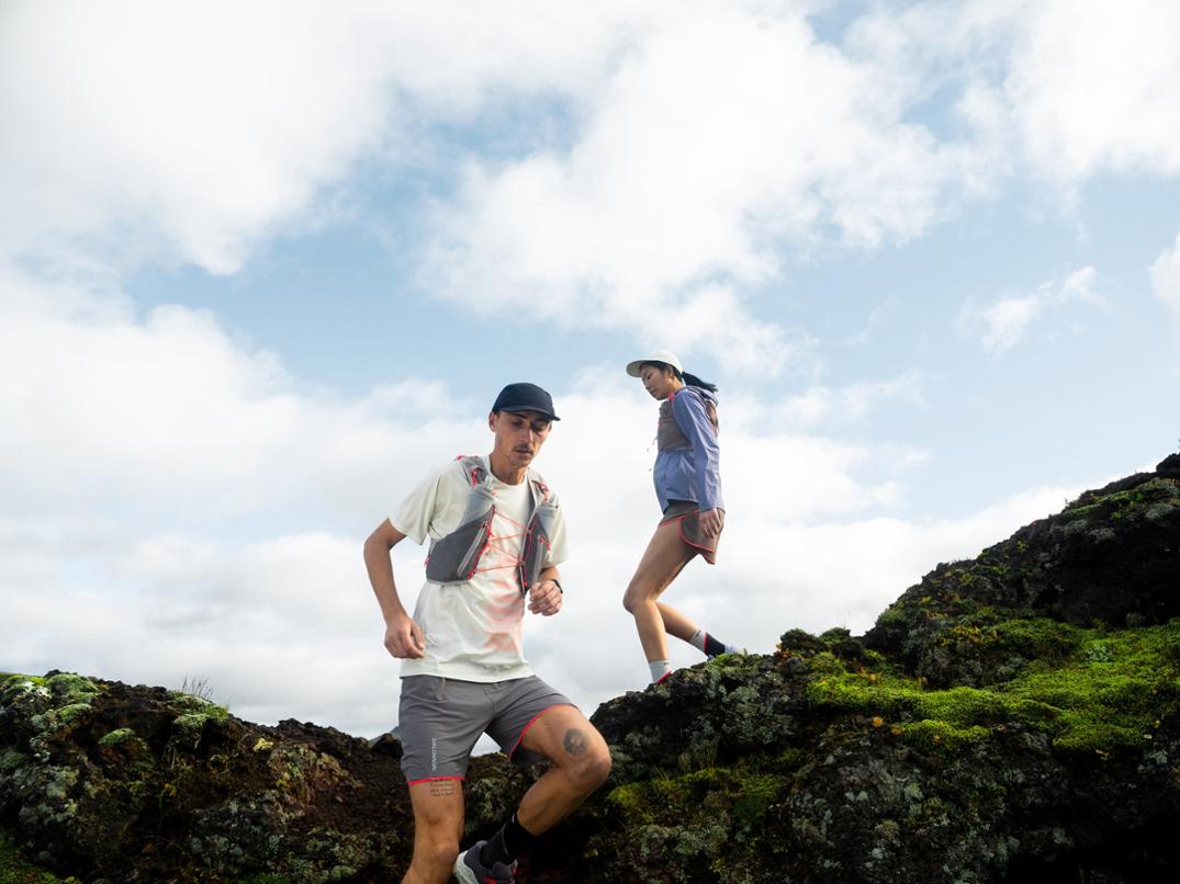 Location Image for Adv Skin 12 Hydration Vest - Women's