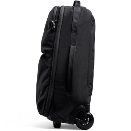 Bellroy Lite Carry-On 3