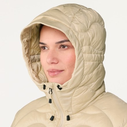 Peak Performance Helium Down Hood Jacket - Women's 6