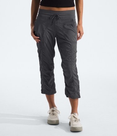 The North Face Aphrodite 2.0 Capri Pants - Women's 1