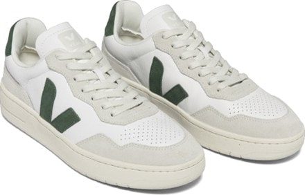 VEJA V-90 Shoes - Men's 1