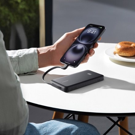 Anker Zolo Power Bank (10,000 mAh, 22.5W, Built-In USB-C Cable) 2