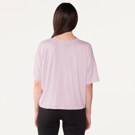 Vuori Energy T-Shirt - Women's 4