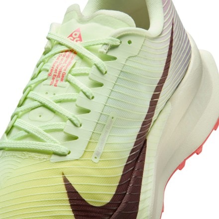 Nike ACG Ultrafly Trail-Running Shoes 7