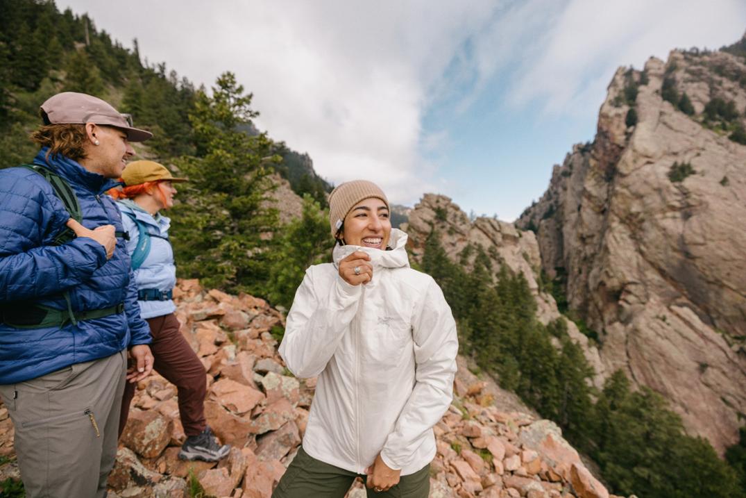 Location Image for Atom Insulated Hoody - Women's