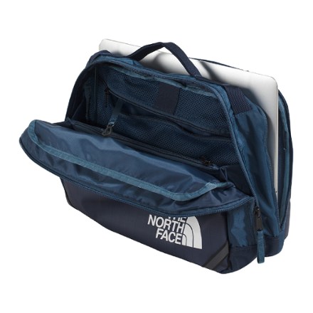 The North Face Base Camp Voyager Sling 3