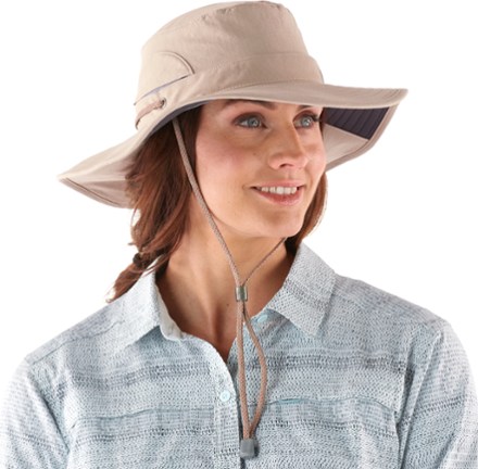 rei outback hat