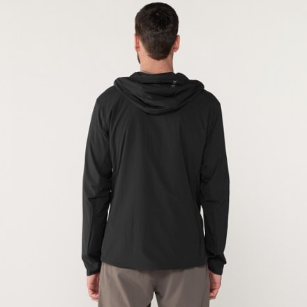 Arc'teryx Atom SL Hoody - Men's 4