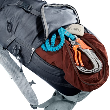 Deuter Trail 18 Pack - Men's 9