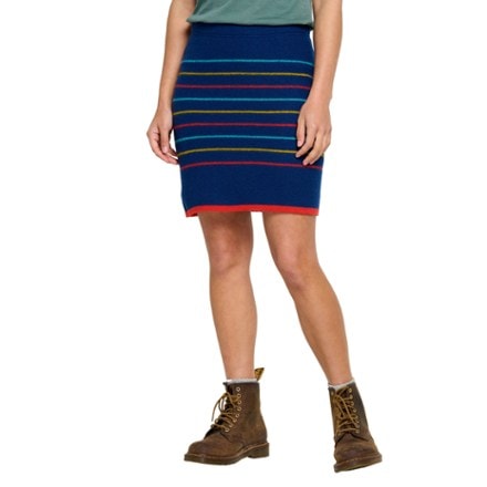On Body Image of color True Navy Skirt Stripe