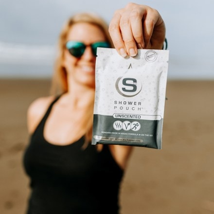 Shower Pouch Gigantic Body Wipe - 2' x 1' 5