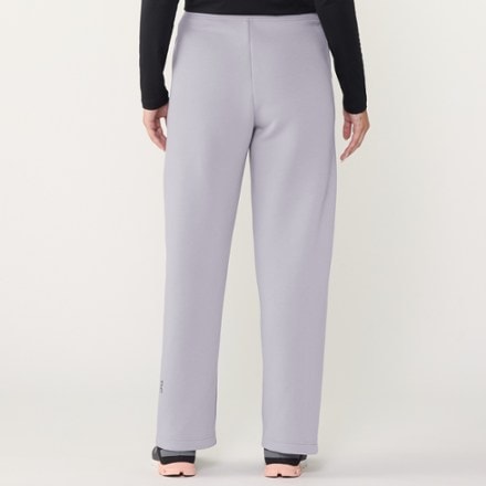 On Focus Tech Sweatpants - Women's 2