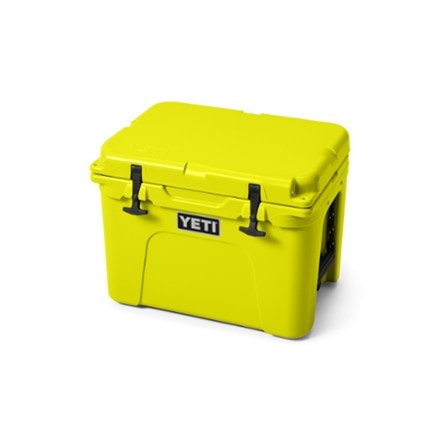 YETI Tundra 35 Cooler 1