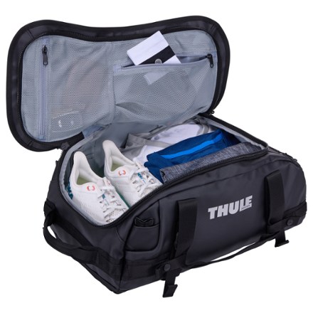 Thule Chasm 30 L Duffel Wide-mouth opening