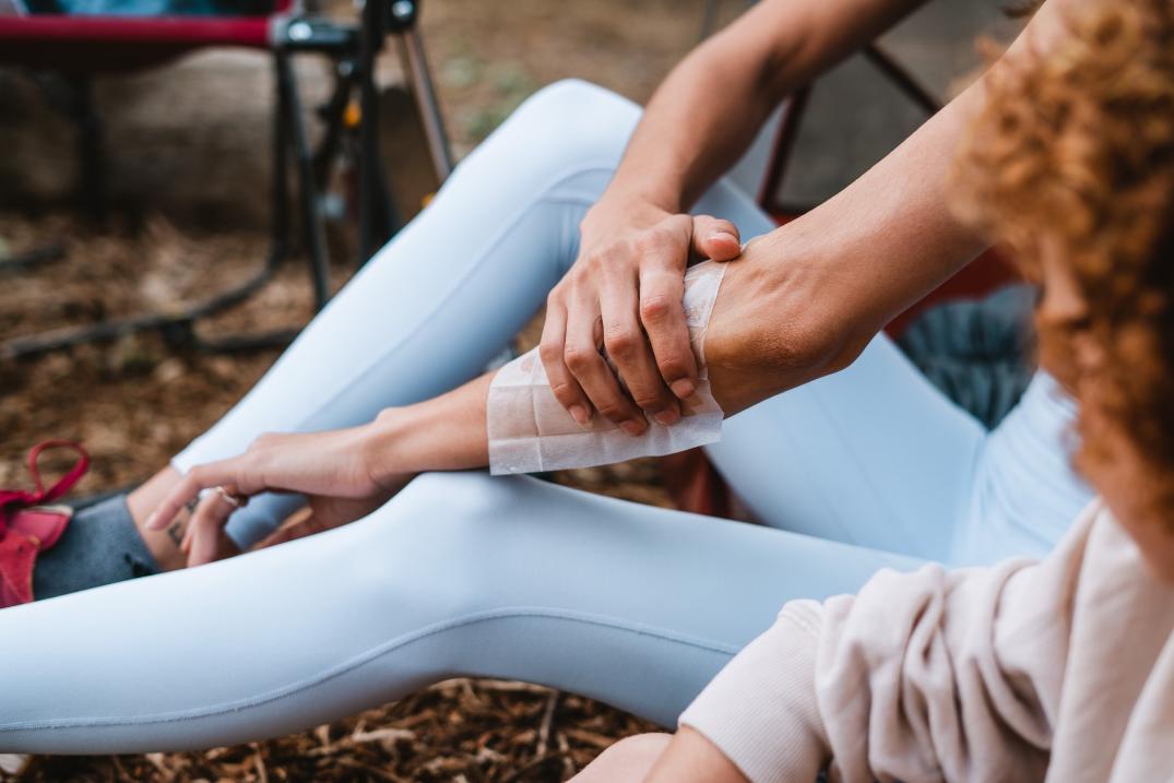 Location Image for Insect Repellent Wipes - 30 Percent DEET - Package of 12