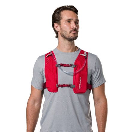 Nathan QuickStart 3.0 6 L Hydration Vest 1