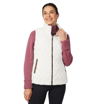 Free Country Stratus Lite Reversible Insulated Vest - Women's 4