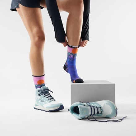 Smartwool Hike Targeted Cushion Mountain Sunrise Print Crew Socks - Women's 2