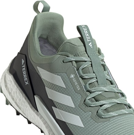 Adidas terrex axr2 hot sale gore tex