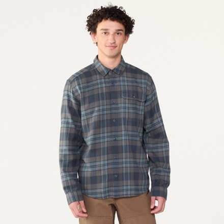 Patagonia Long-Sleeve Cotton in Conversion Fjord Flannel Shirt - Men's 5