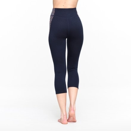 Kari Traa Rose Light Capri Base Layer Pants - Women's 2