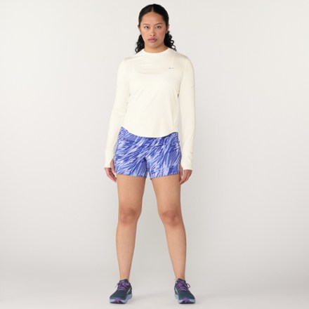 Nike Swift Dri-FIT UV Long-Sleeve Crewneck Top - Women's 3